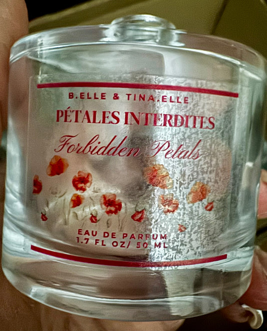 B.Elle & Tina.Elle presents  Pétales Interdites (Pre-Order)